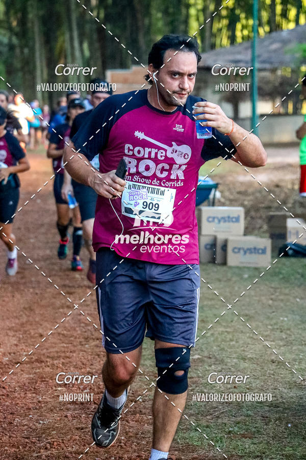 Buy your photos of the eventCorre pro Rock 2019 on Fotop