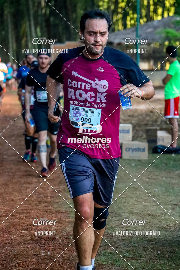 Buy your photos of the eventCorre pro Rock 2019 on Fotop