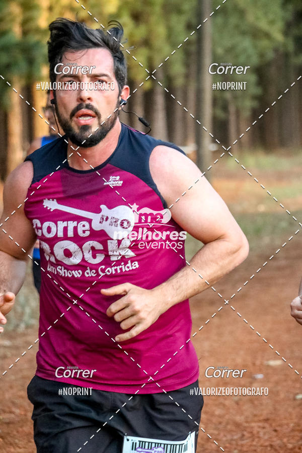 Buy your photos of the eventCorre pro Rock 2019 on Fotop