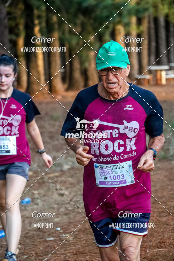Buy your photos of the eventCorre pro Rock 2019 on Fotop