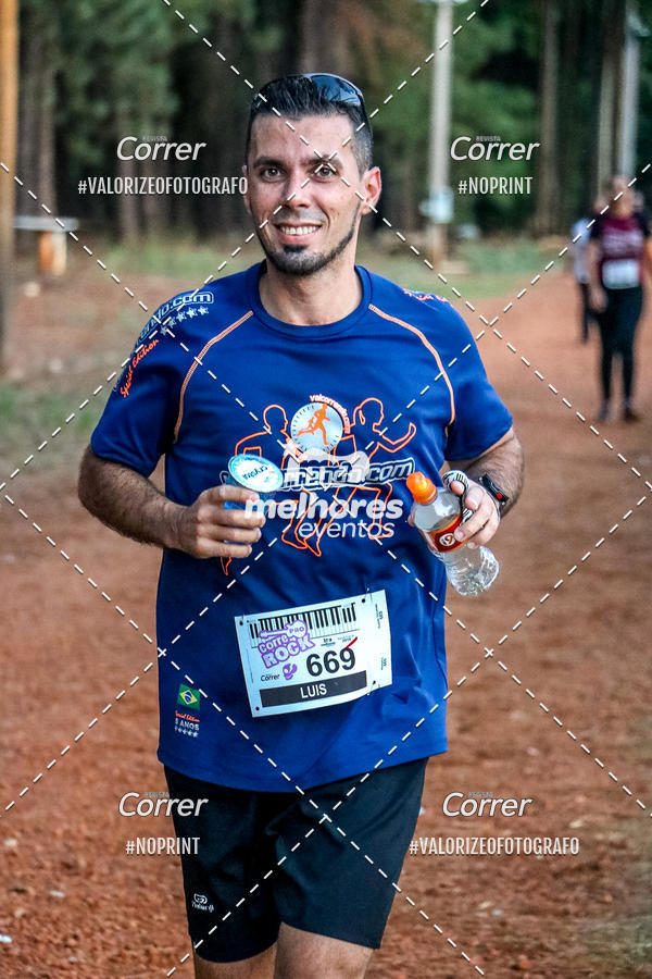 Buy your photos of the eventCorre pro Rock 2019 on Fotop