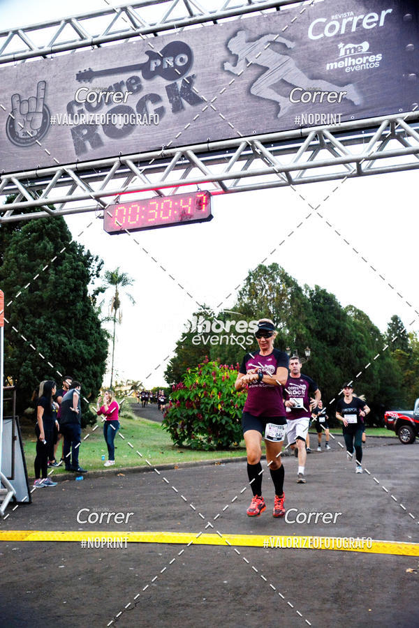 Buy your photos of the eventCorre pro Rock 2019 on Fotop