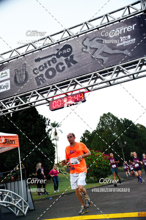 Buy your photos of the eventCorre pro Rock 2019 on Fotop