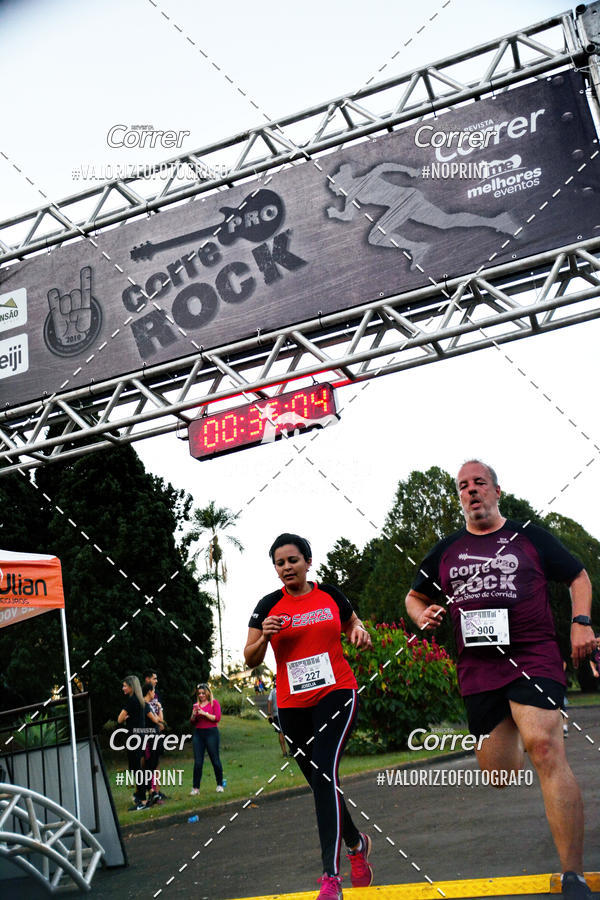 Buy your photos of the eventCorre pro Rock 2019 on Fotop