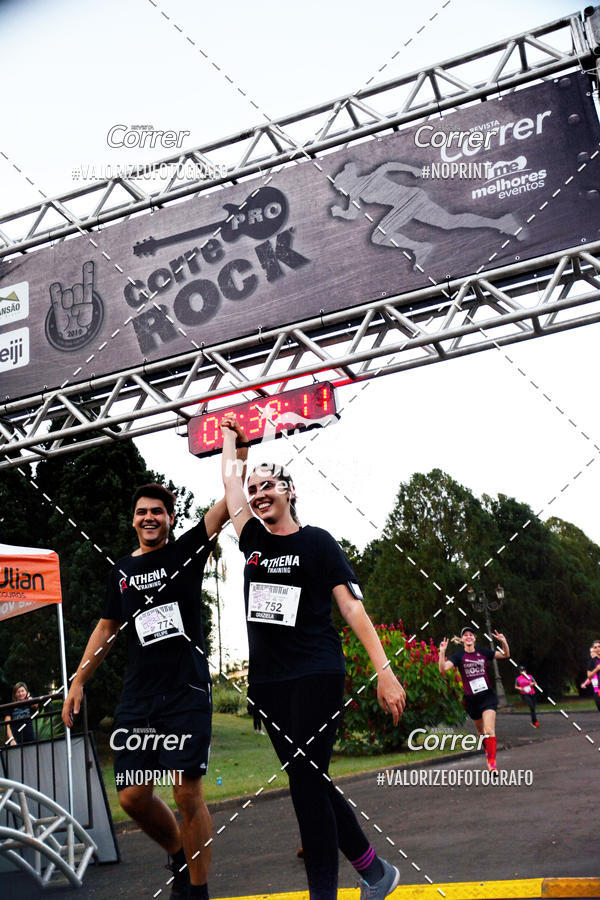 Buy your photos of the eventCorre pro Rock 2019 on Fotop