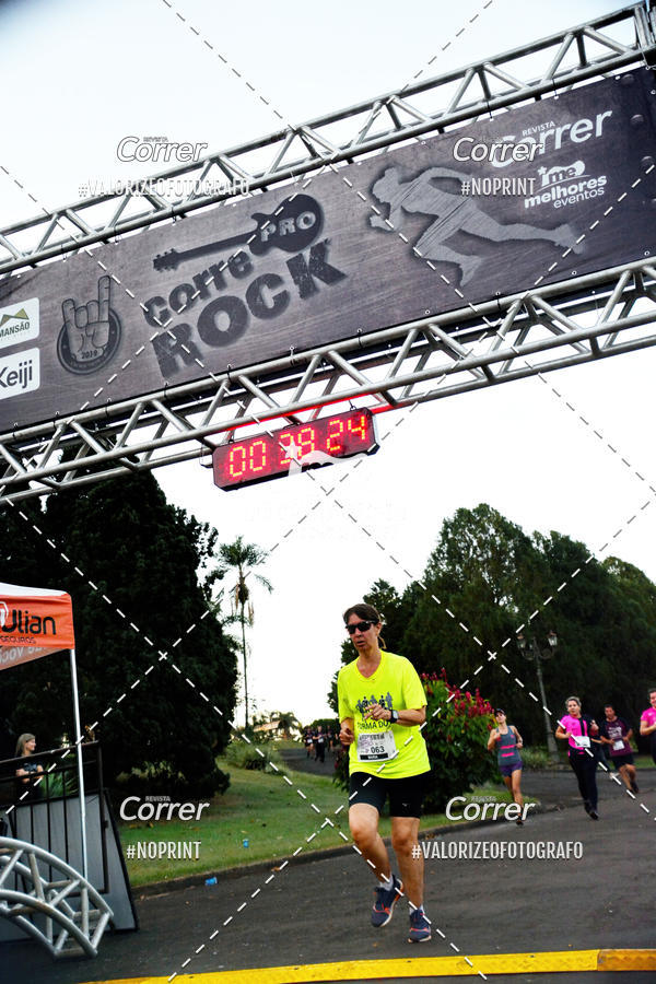 Buy your photos of the eventCorre pro Rock 2019 on Fotop