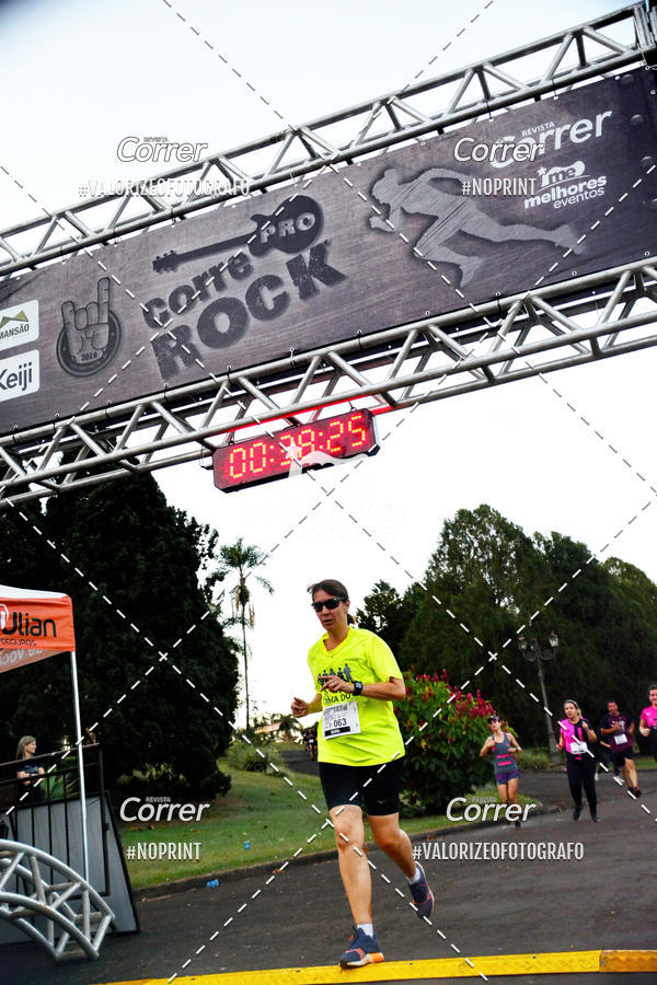 Buy your photos of the eventCorre pro Rock 2019 on Fotop