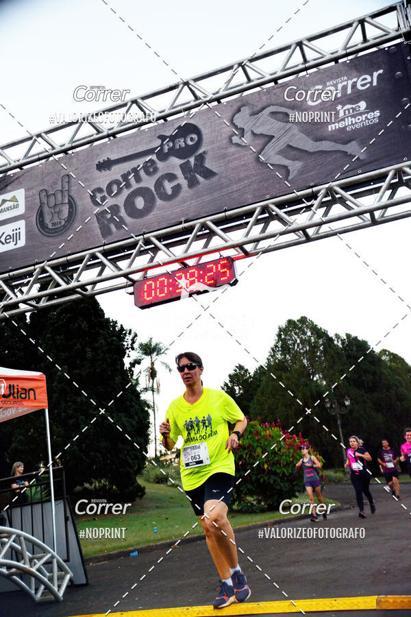 Buy your photos of the eventCorre pro Rock 2019 on Fotop
