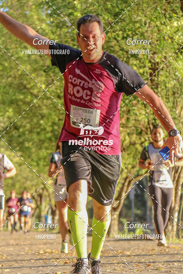 Buy your photos of the eventCorre pro Rock 2019 on Fotop