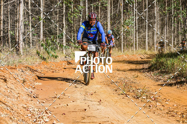 Buy your photos of the event16 Edio Maratona 100Km Canaviais on Fotop