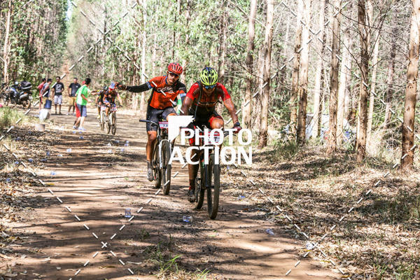 Buy your photos of the event16 Edio Maratona 100Km Canaviais on Fotop