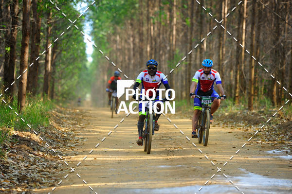 Buy your photos of the event16 Edio Maratona 100Km Canaviais on Fotop