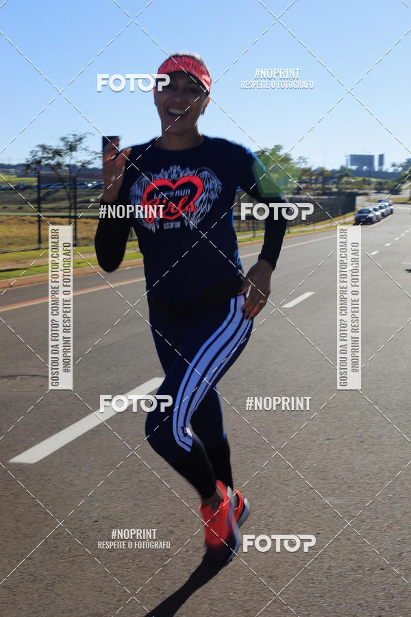 Buy your photos of the eventTreino Lets Run Girls - Limeira on Fotop