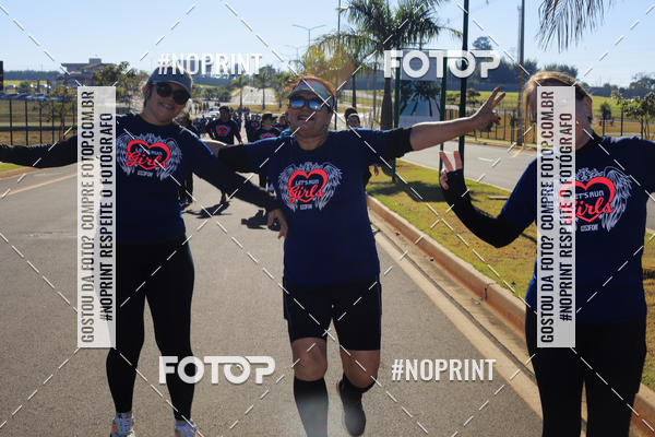 Buy your photos of the eventTreino Lets Run Girls - Limeira on Fotop