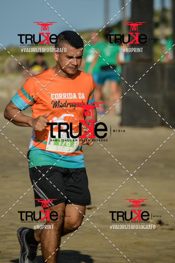 Buy your photos of the eventBeach run Brasil Munda� on Fotop