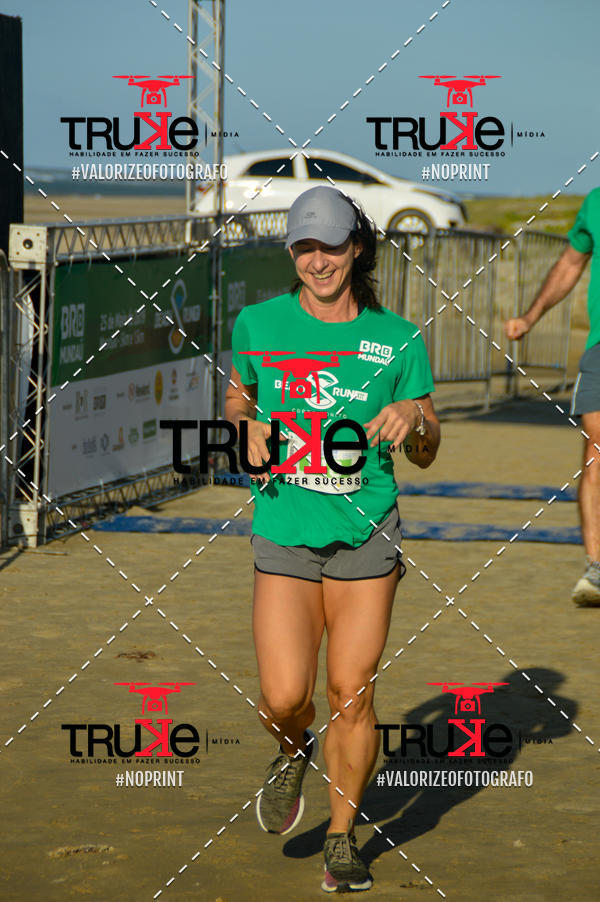 Buy your photos of the eventBeach run Brasil Munda� on Fotop