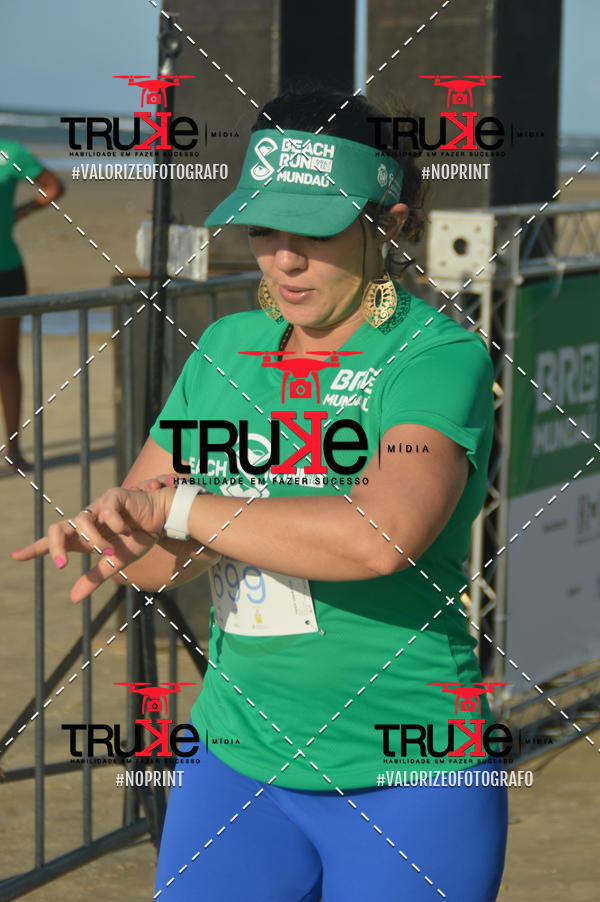 Buy your photos of the eventBeach run Brasil Munda� on Fotop