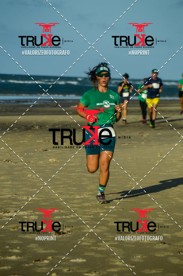 Buy your photos of the eventBeach run Brasil Munda� on Fotop