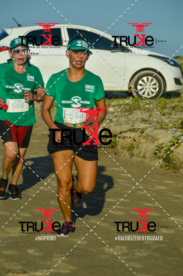 Buy your photos of the eventBeach run Brasil Munda� on Fotop