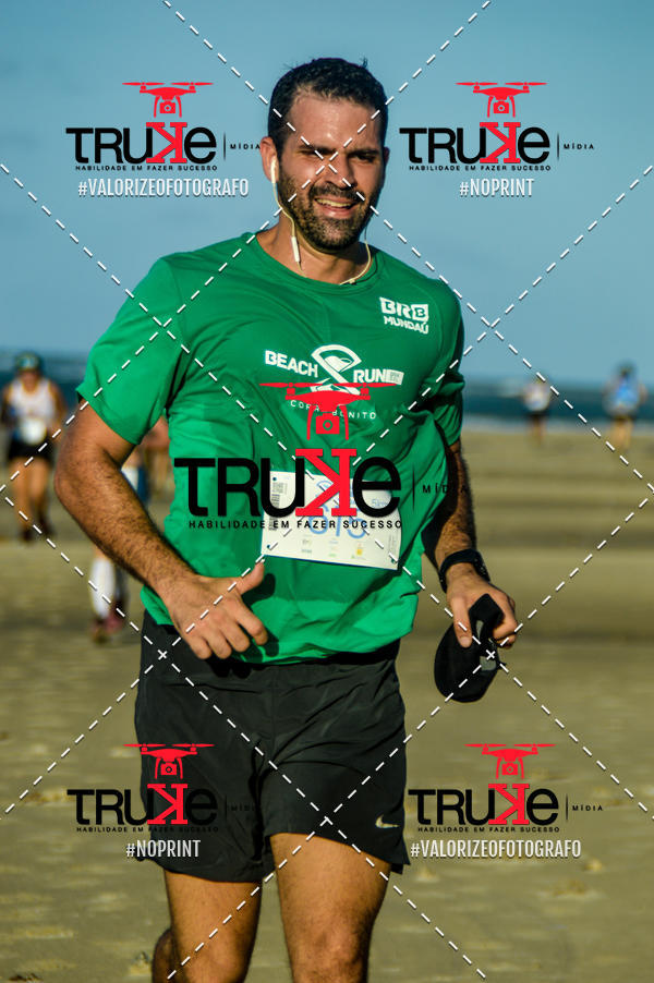 Buy your photos of the eventBeach run Brasil Munda� on Fotop