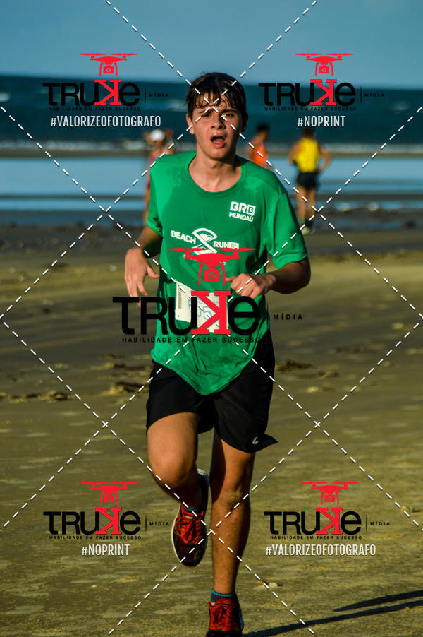 Buy your photos of the eventBeach run Brasil Munda� on Fotop