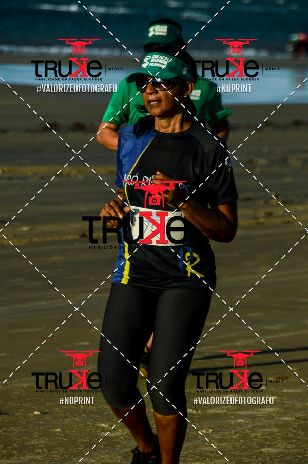Buy your photos of the eventBeach run Brasil Munda� on Fotop