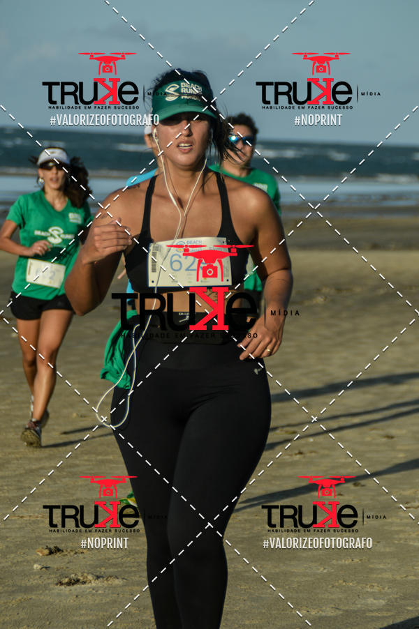 Buy your photos of the eventBeach run Brasil Munda� on Fotop