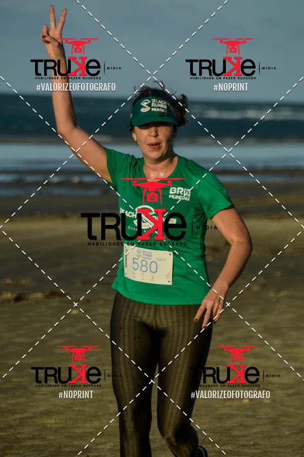 Buy your photos of the eventBeach run Brasil Munda� on Fotop