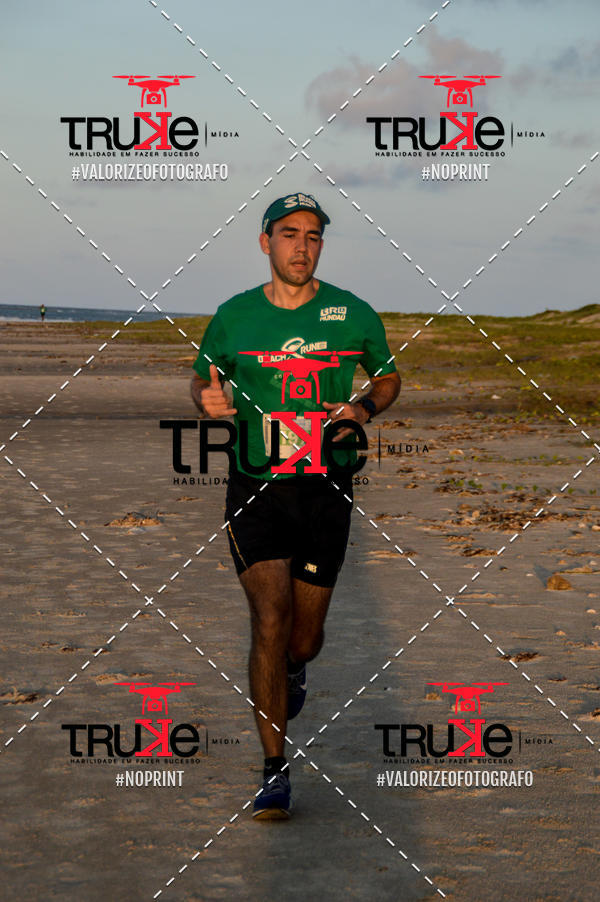 Buy your photos of the eventBeach run Brasil Munda� on Fotop