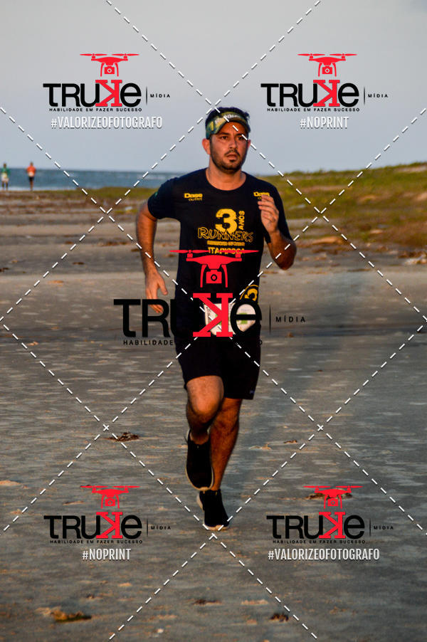 Buy your photos of the eventBeach run Brasil Munda� on Fotop