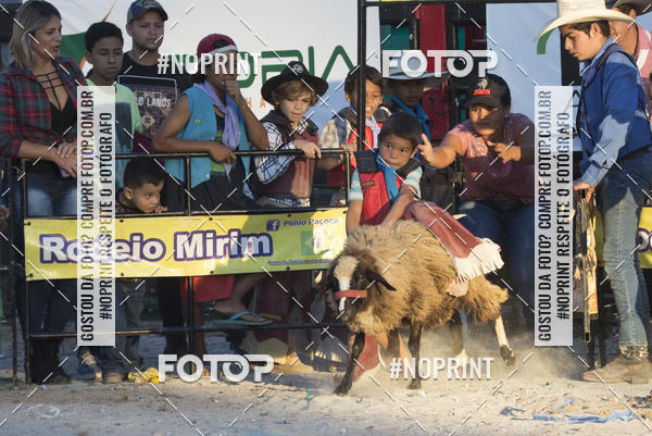 Buy your photos of the eventFestival Sertanejo de Jandira - Rodeio em Carneiro on Fotop