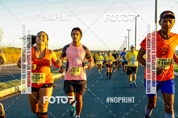Buy your photos of the eventMEIA MARATONA DO CIOPAER VOANDO BAIXO on Fotop