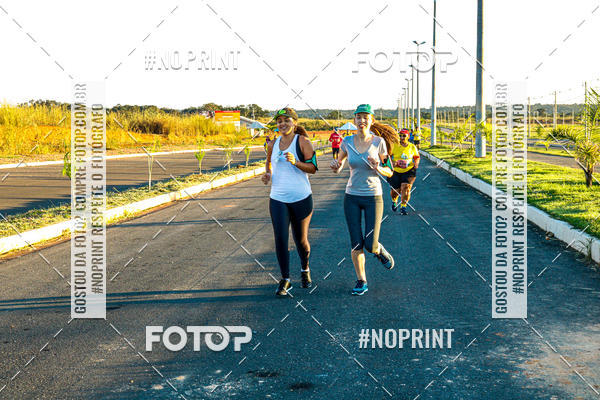 Buy your photos of the eventMEIA MARATONA DO CIOPAER VOANDO BAIXO on Fotop