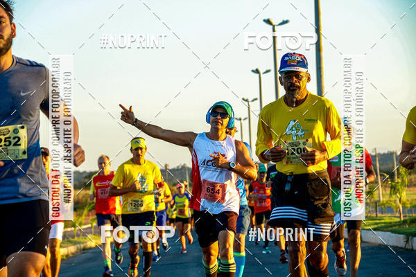 Buy your photos of the eventMEIA MARATONA DO CIOPAER VOANDO BAIXO on Fotop