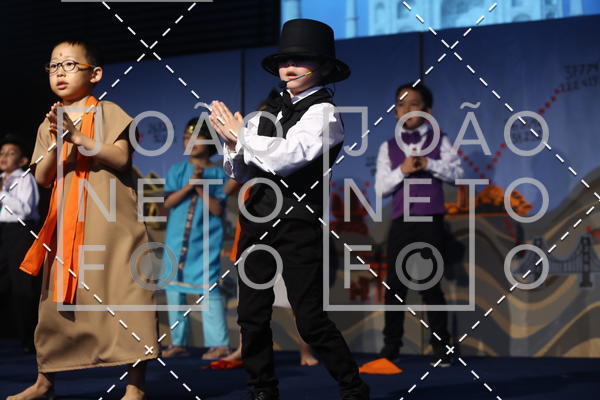 Buy your photos of the eventTots & Teens June 2019 Presentation on Fotop