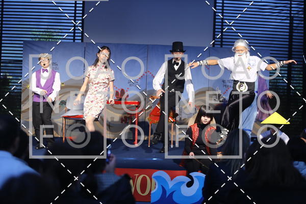 Achetez vos photos de l'vnementTots & Teens June 2019 Presentation sur Fotop
