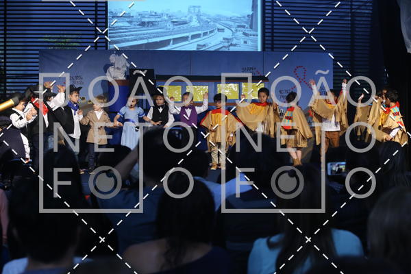 Achetez vos photos de l'vnementTots & Teens June 2019 Presentation sur Fotop