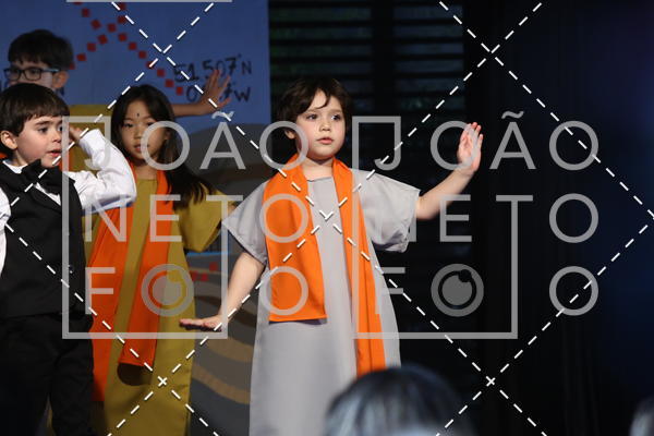 Buy your photos of the eventTots & Teens June 2019 Presentation on Fotop