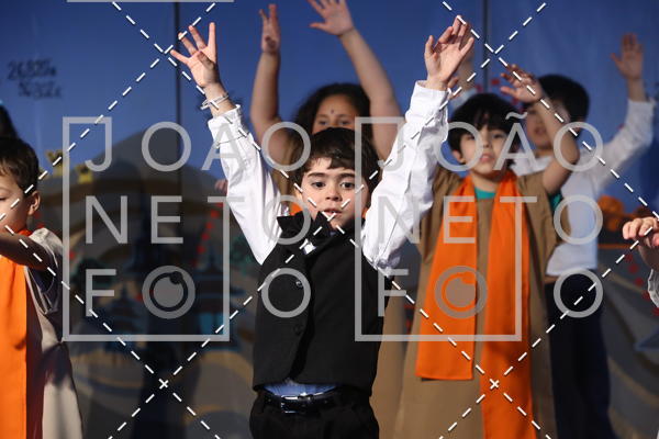 Buy your photos of the eventTots & Teens June 2019 Presentation on Fotop