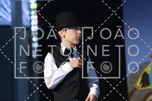 Buy your photos of the eventTots & Teens June 2019 Presentation on Fotop