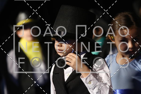Achetez vos photos de l'vnementTots & Teens June 2019 Presentation sur Fotop