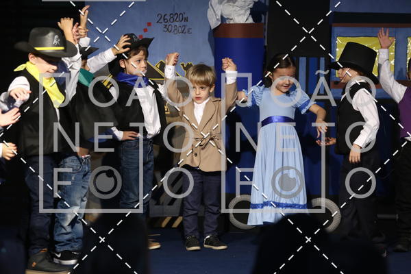 Achetez vos photos de l'vnementTots & Teens June 2019 Presentation sur Fotop