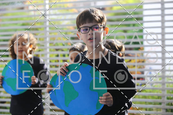 Achetez vos photos de l'vnementTots & Teens June 2019 Presentation sur Fotop