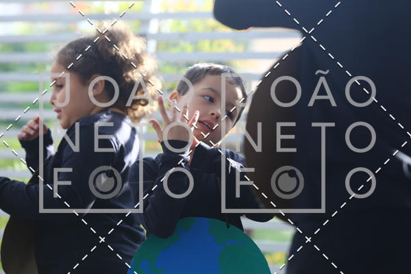 Achetez vos photos de l'vnementTots & Teens June 2019 Presentation sur Fotop