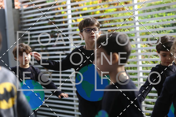 Buy your photos of the eventTots & Teens June 2019 Presentation on Fotop