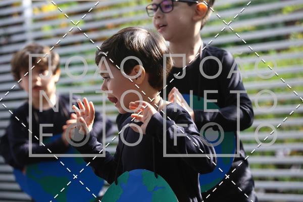 Buy your photos of the eventTots & Teens June 2019 Presentation on Fotop