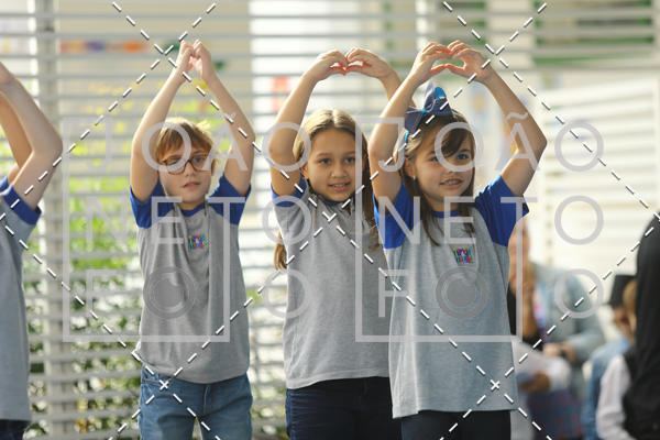 Buy your photos of the eventTots & Teens June 2019 Presentation on Fotop