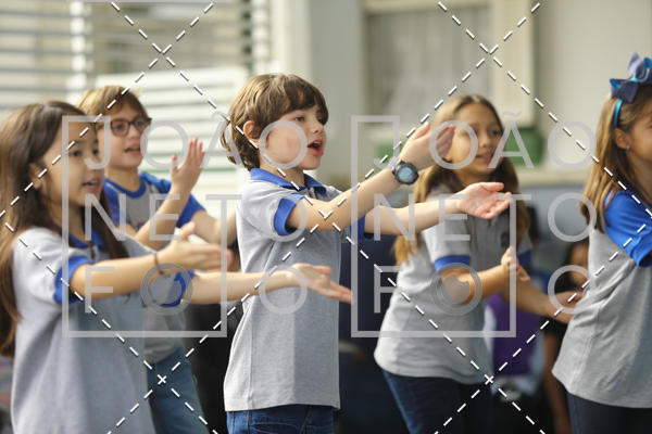 Buy your photos of the eventTots & Teens June 2019 Presentation on Fotop