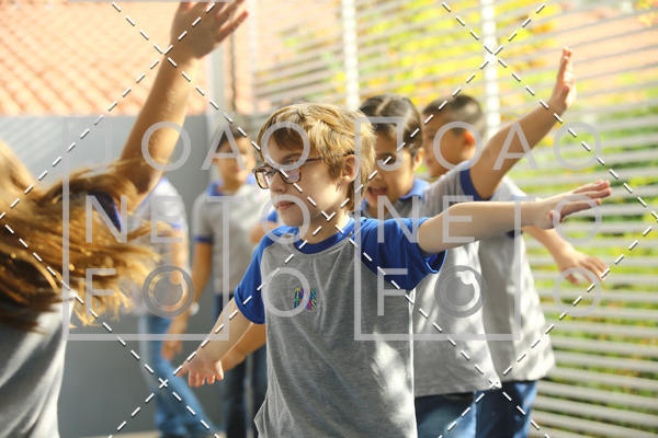 Buy your photos of the eventTots & Teens June 2019 Presentation on Fotop