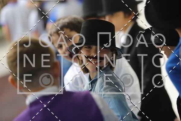 Buy your photos of the eventTots & Teens June 2019 Presentation on Fotop